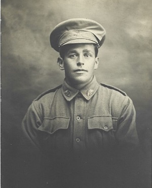 Black and white photo of Private Arthur Enman wearing World War One uniform